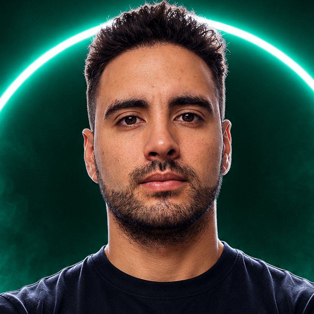 Lucas Oliveira. Especialista em produtividade e Inteligência Artificial aplicada aos negócios.